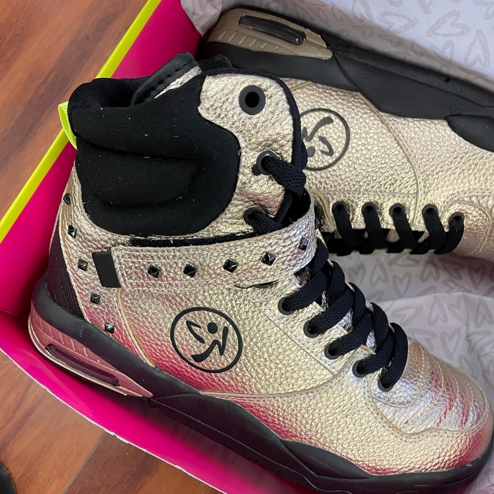 Zumba workout shoes